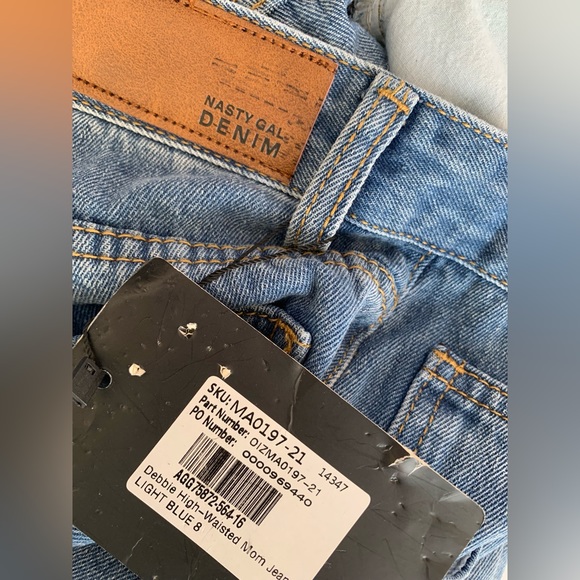 Nasty Gal Denim Debbie Pull On High Waisted Tapered Mom Jeans 26 Light Blue Wash - Picture 7 of 12